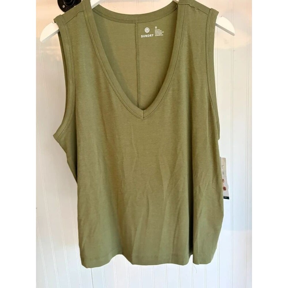 New sundry 1x tank top